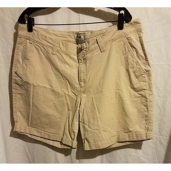 Old Navy Pants - Old Navy Vintage Shorts Womens Size 16 khaki Chino 7" inseam RN#54023